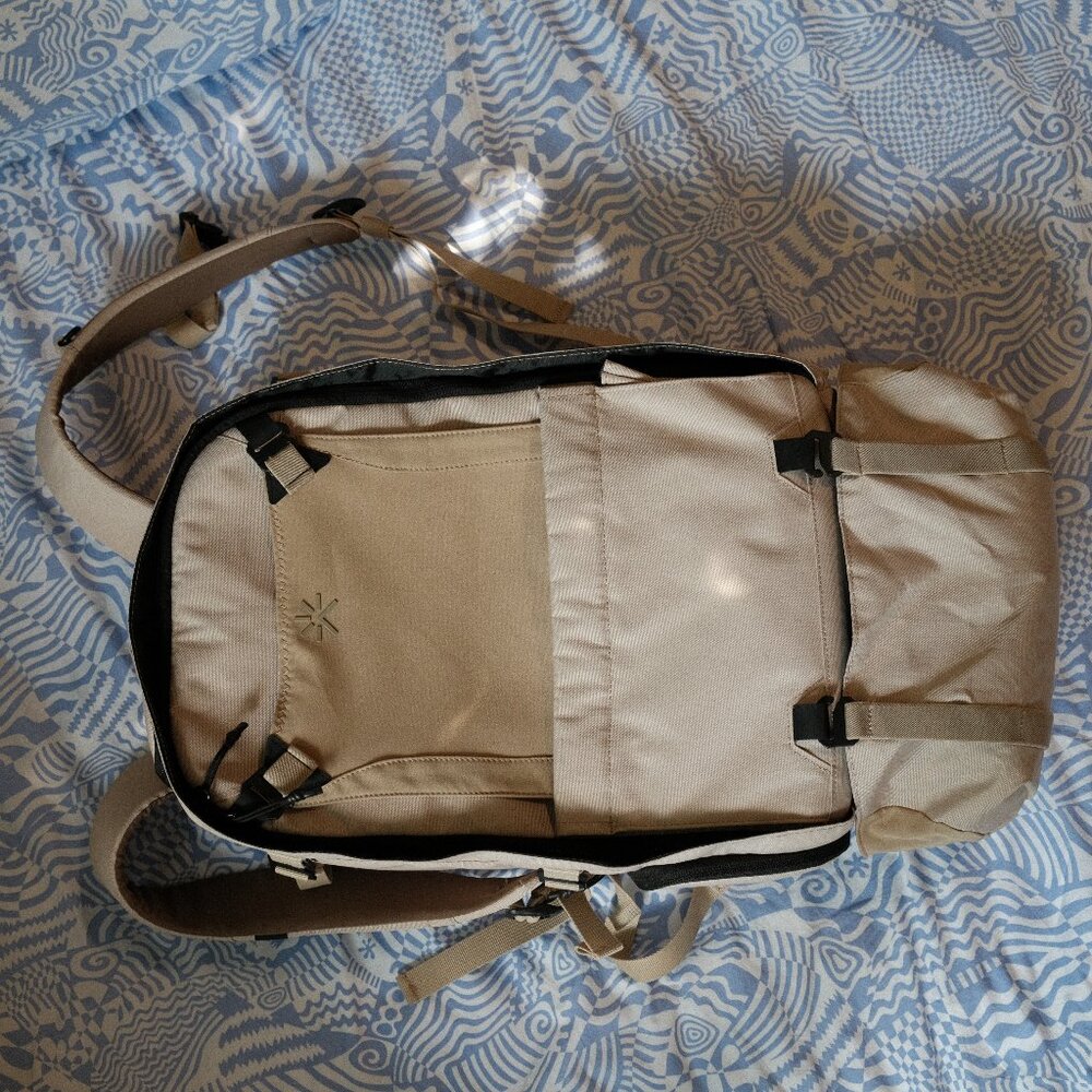 Unisex Tropicfeel Nest Backpack